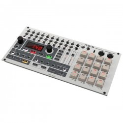 Behringer RS-9